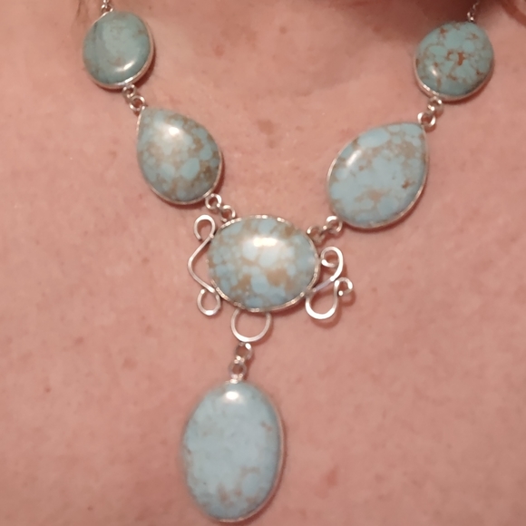 Lovely Light Blue Green Turquoise Pendant 925 Silver Necklace 18 inch - Picture 4 of 4